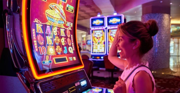 Khám phá Lucky Riches Hyperspins với những vòng quay may mắn và cơ hội thắng lớn cùng Lucky Riches Hyperspins