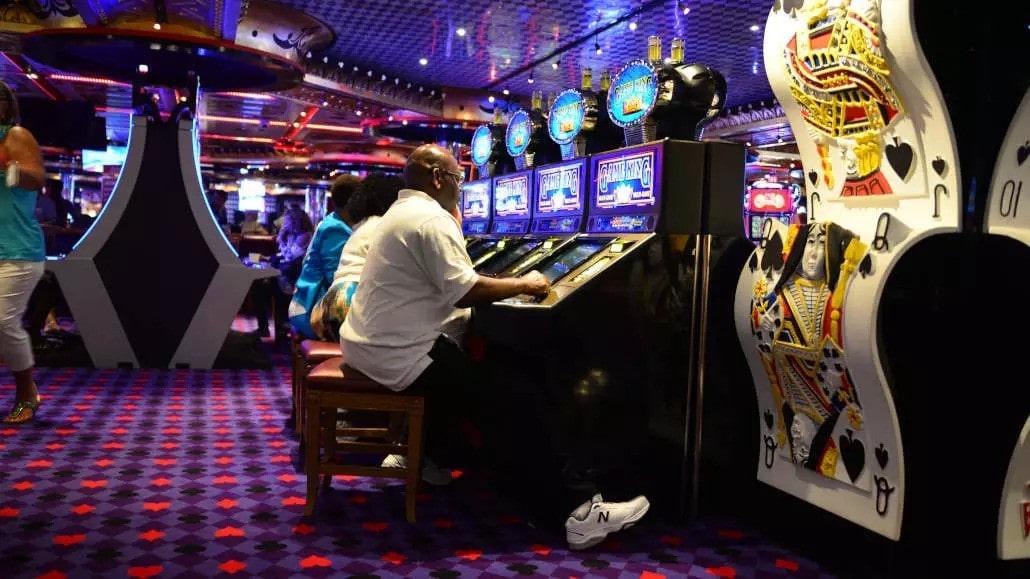 Khám phá cách chơi roulette wheel và mẹo tăng cơ hội chiến thắng